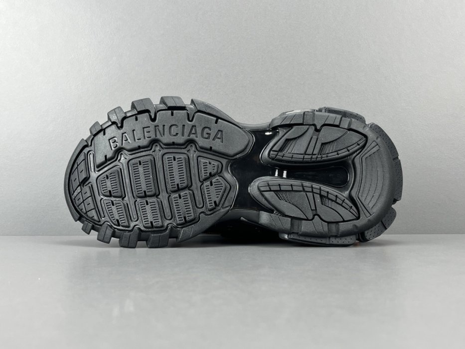 Кроссовки Balenciaga Track 1.0 Trail Laces фото 7