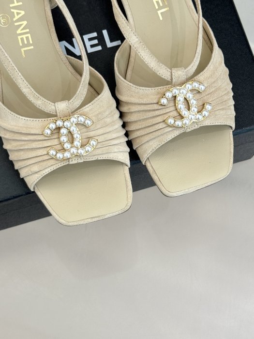 Босоножки фото 7