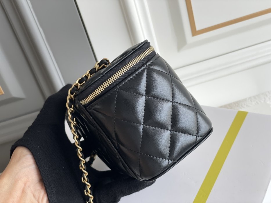 Сумка 24K женская кожаная Vanity 17 см фото 5