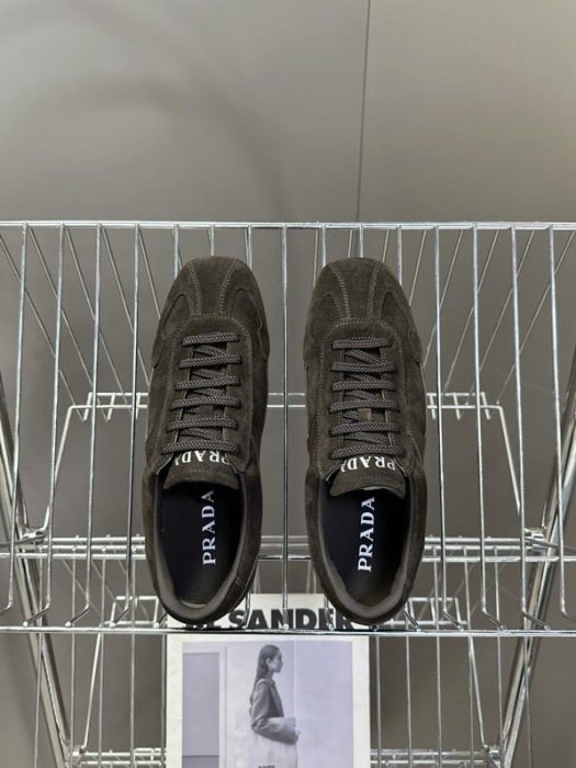 Кроссовки фото 8