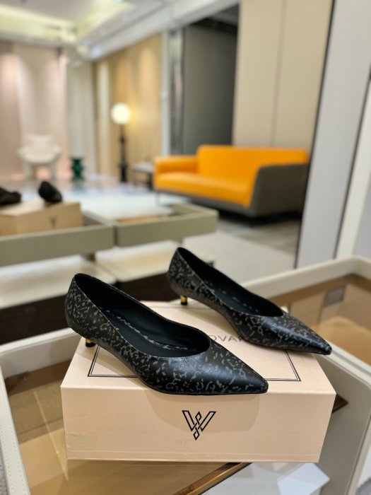 Туфлі жіночі фото 2