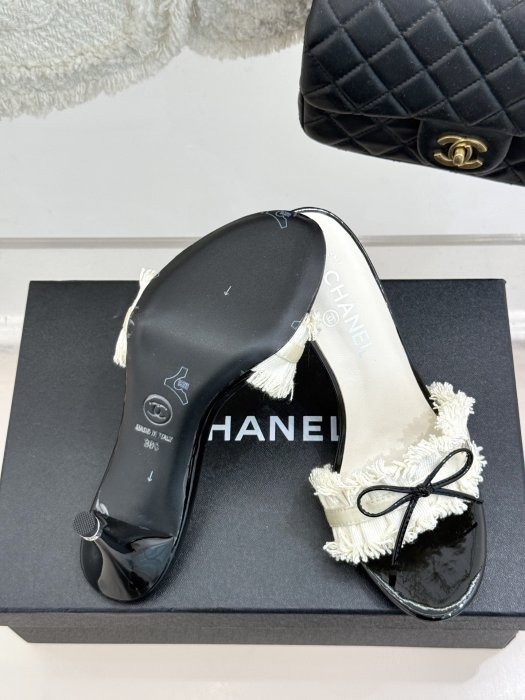 Босоножки фото 9