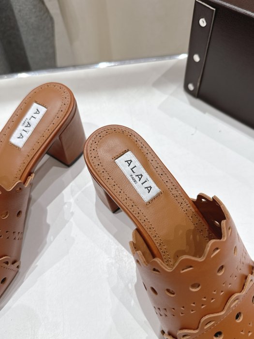 Босоножки фото 6