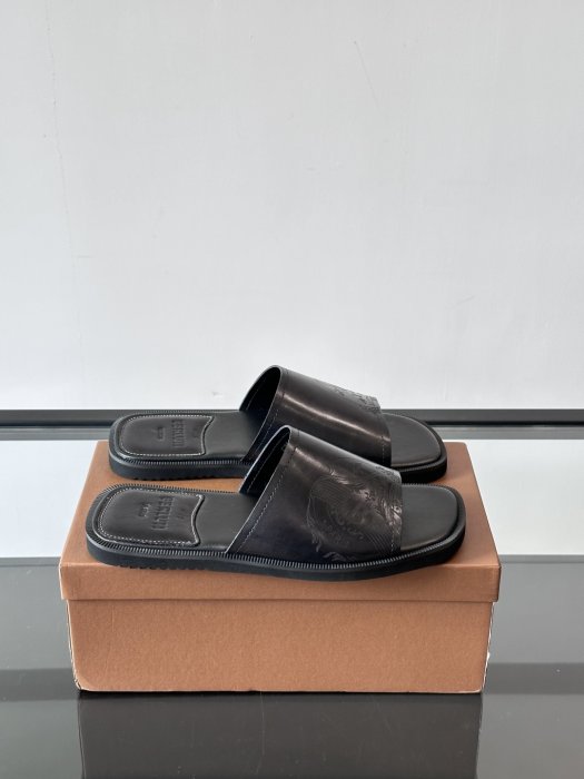 Шльопанці чоловічі