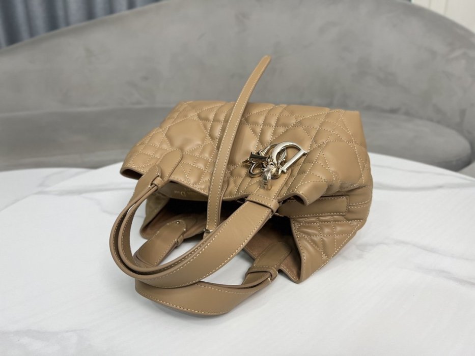 A bag women's Dior Toujours 23 cm фото 4