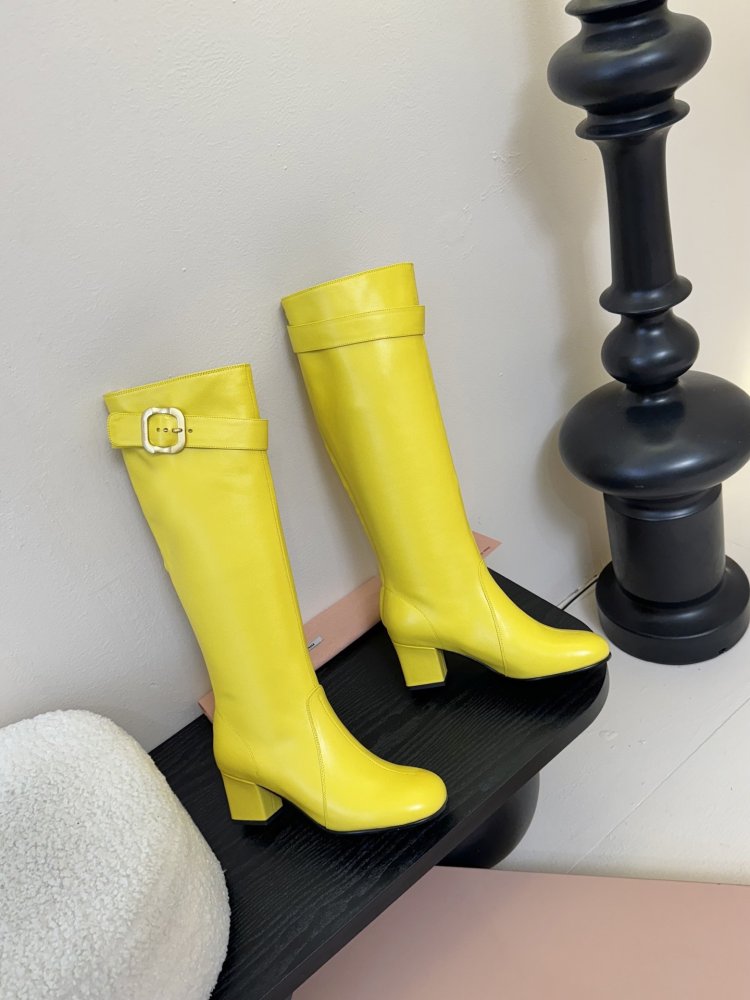 Сапоги женские фото 4