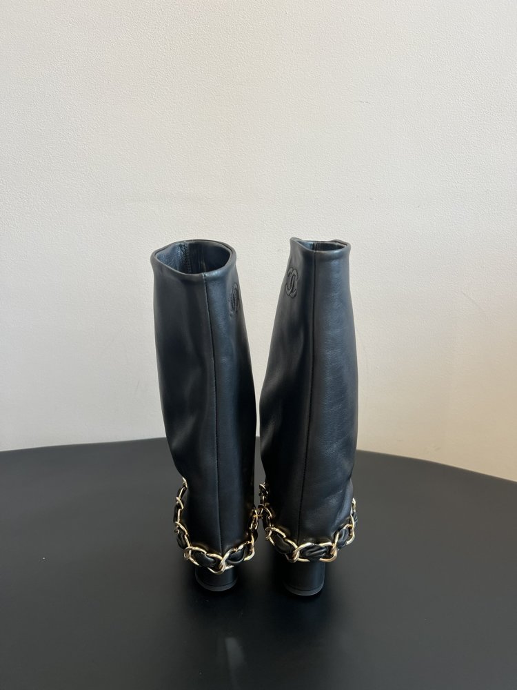 Сапоги женские фото 4