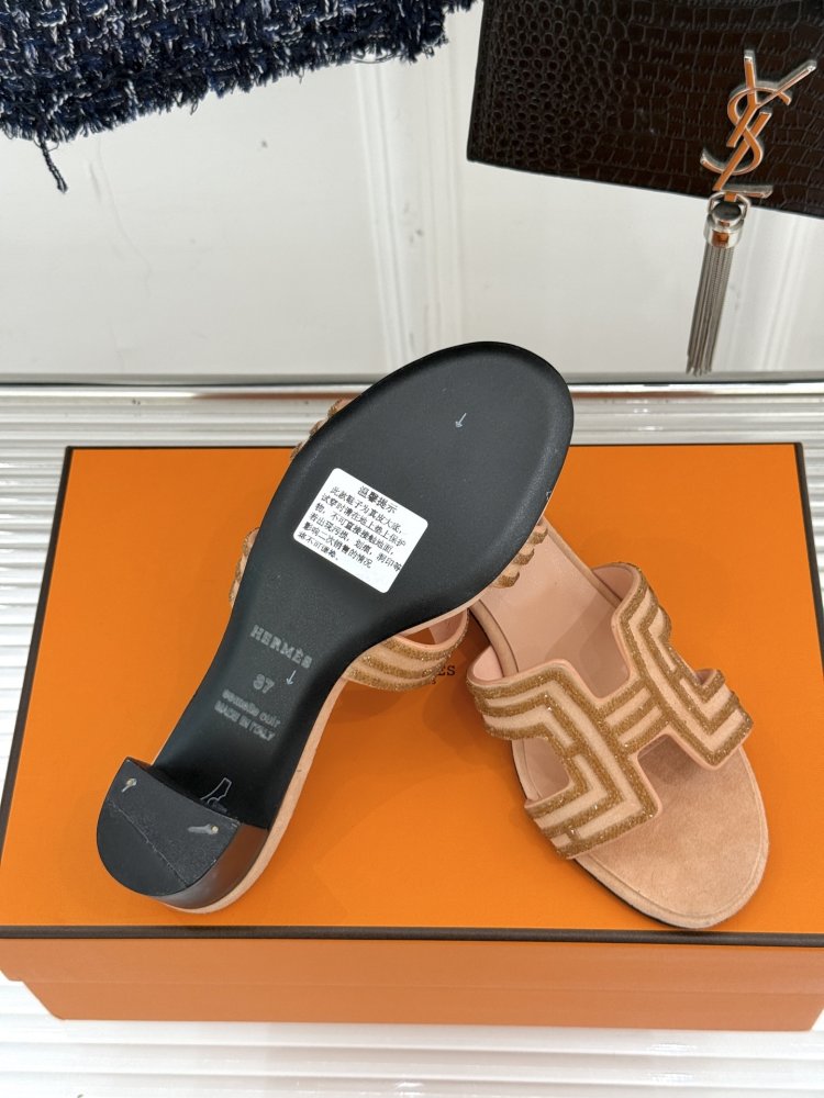 Босоножки фото 9