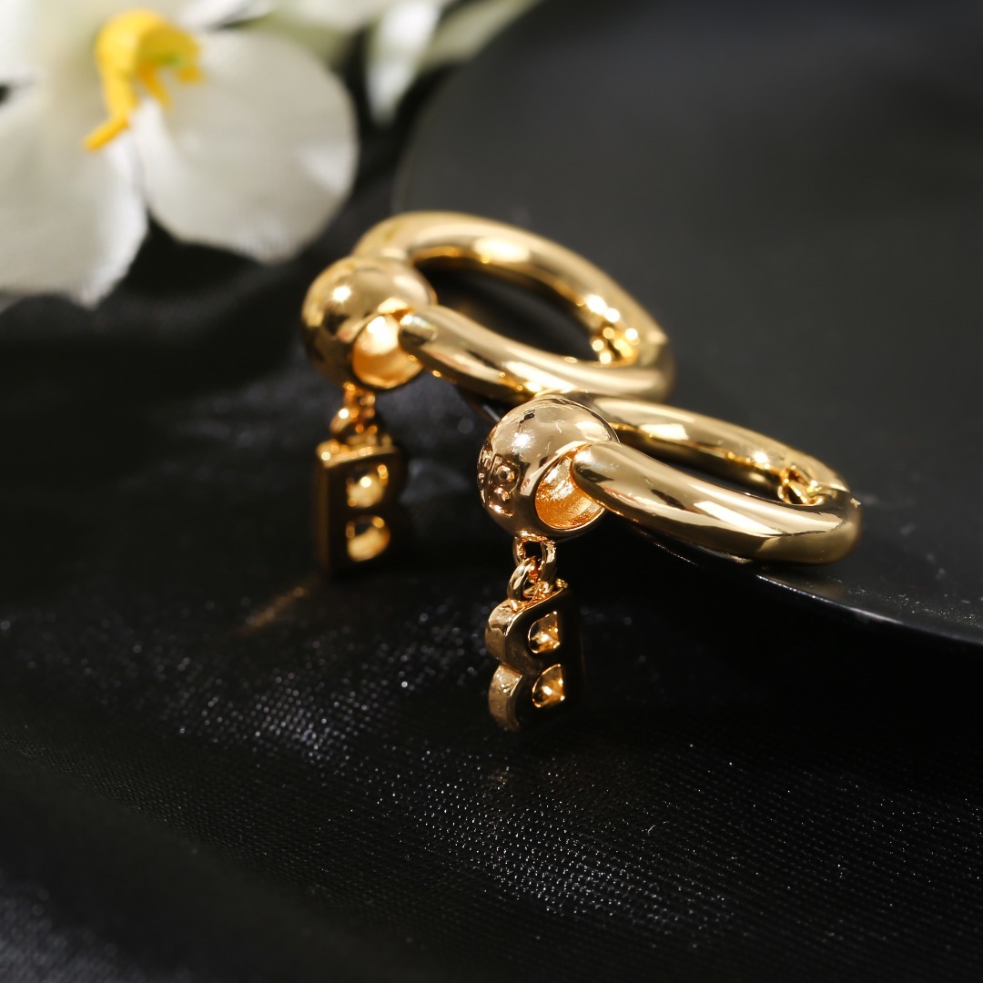 Earrings-carnations covered 18-каратным gold фото 5