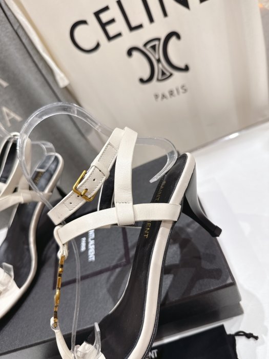 Босоножки фото 7