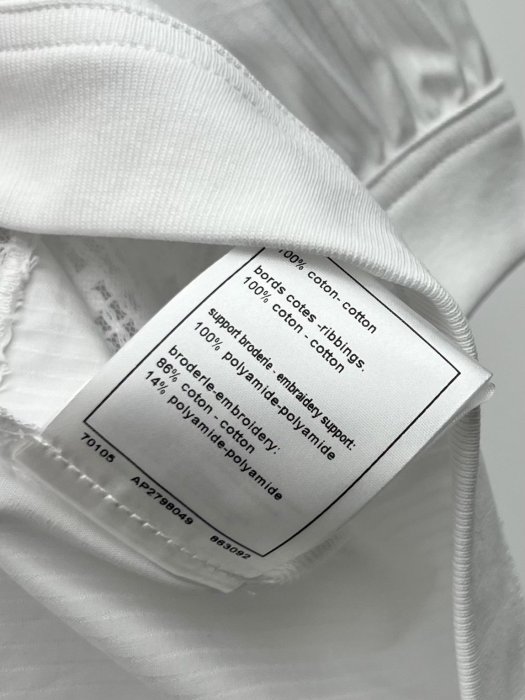 Футболка жіноча фото 9