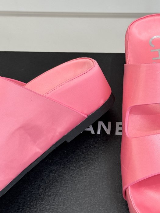 Шлепанцы фото 6