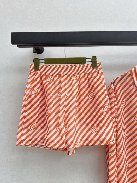 Костюм жіночий фото 9