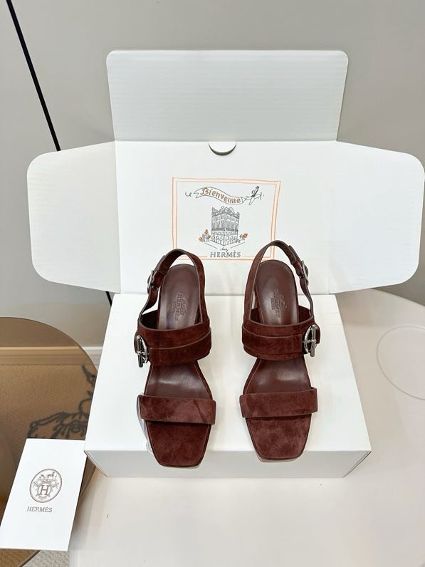 Босоножки фото 8