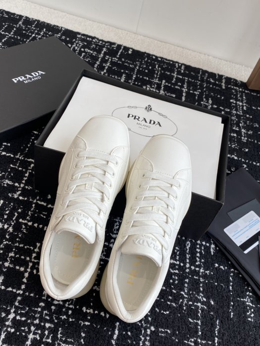 Кроссовки фото 4