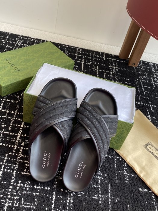 Шлепанцы фото 4