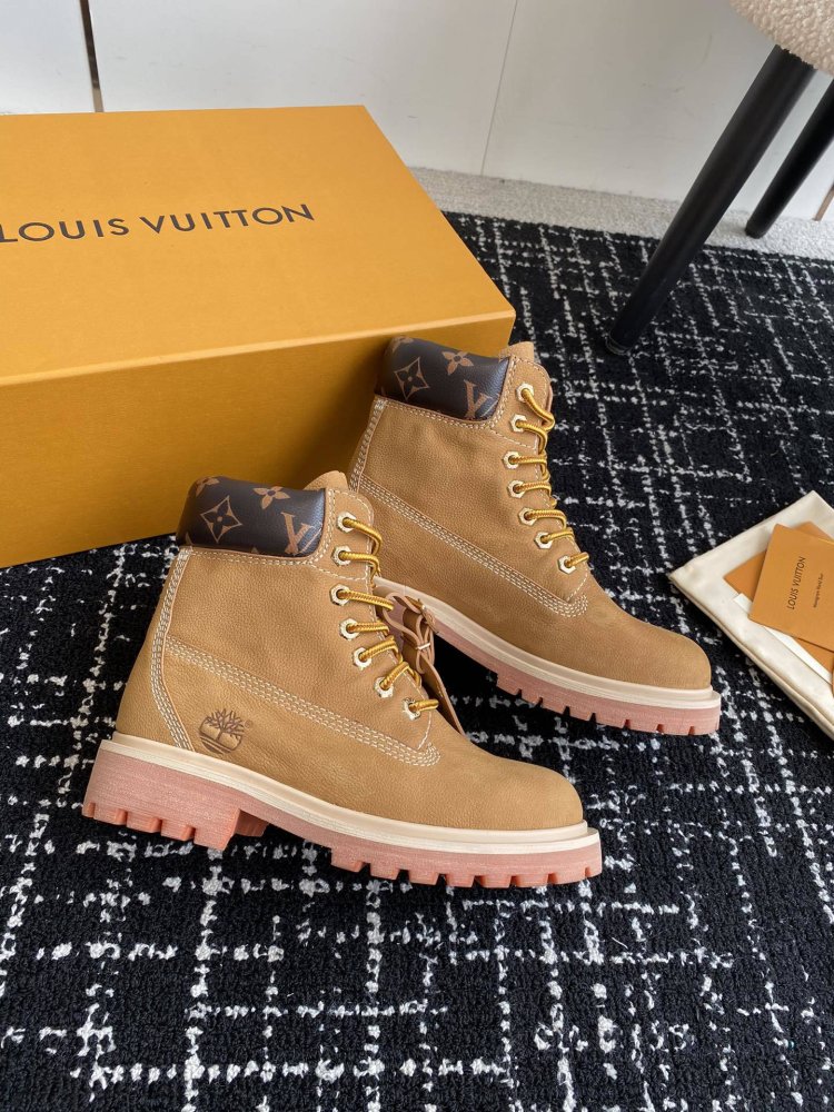 Ботинки женские Louis Vuitton x Timberland фото 3