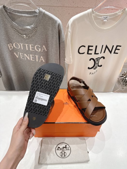 Сандалі жіночі фото 9