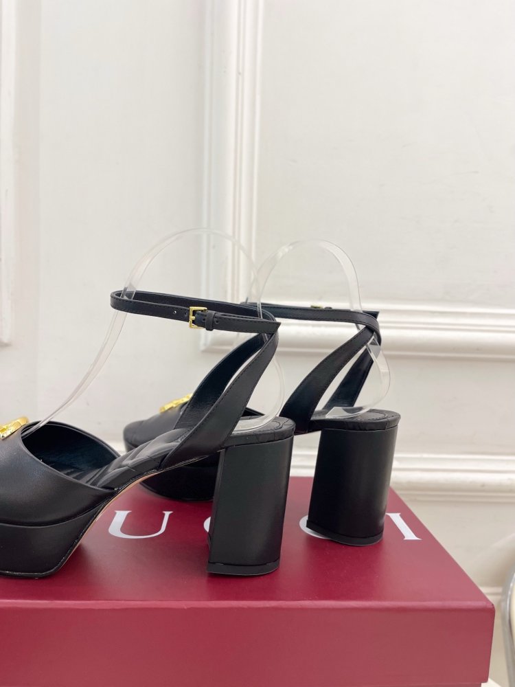 Босоножки фото 7