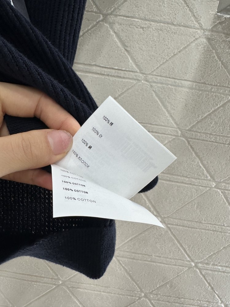 Футболка жіноча фото 9