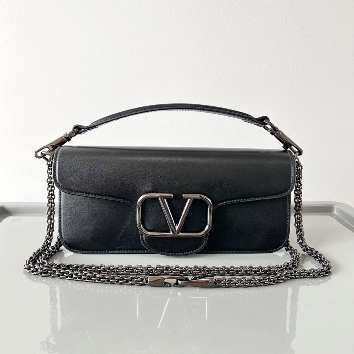 A bag women's Valentino Garavani Mini Loco 27 cm фото 2