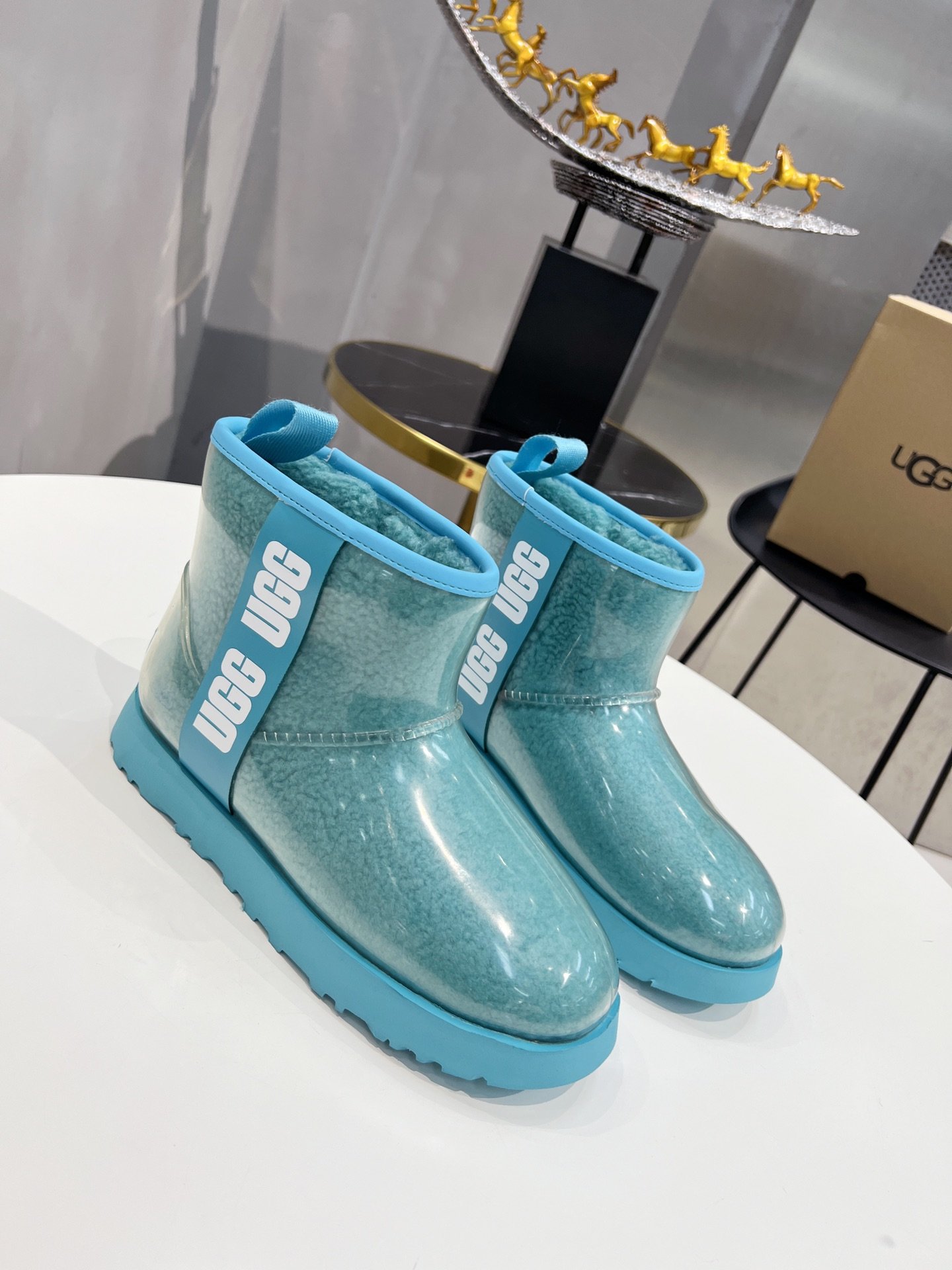 Ugg boots Classic Clear Mini II