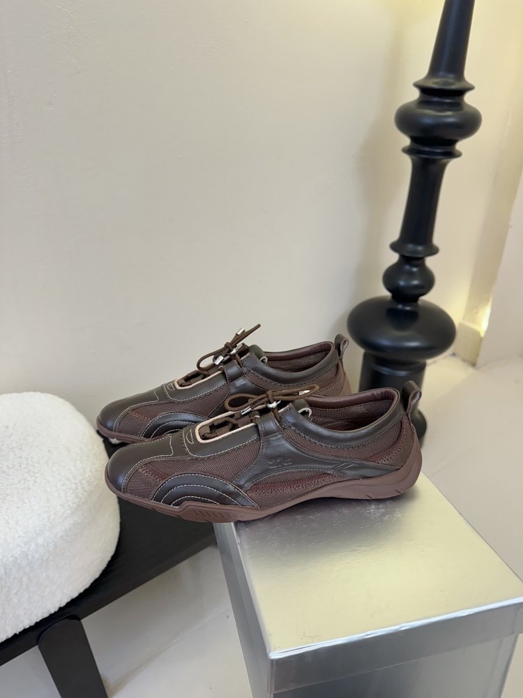 Кросівки жіночі фото 5