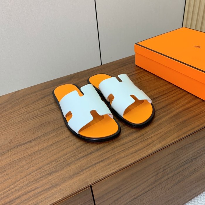 Шлепанцы женские фото 6