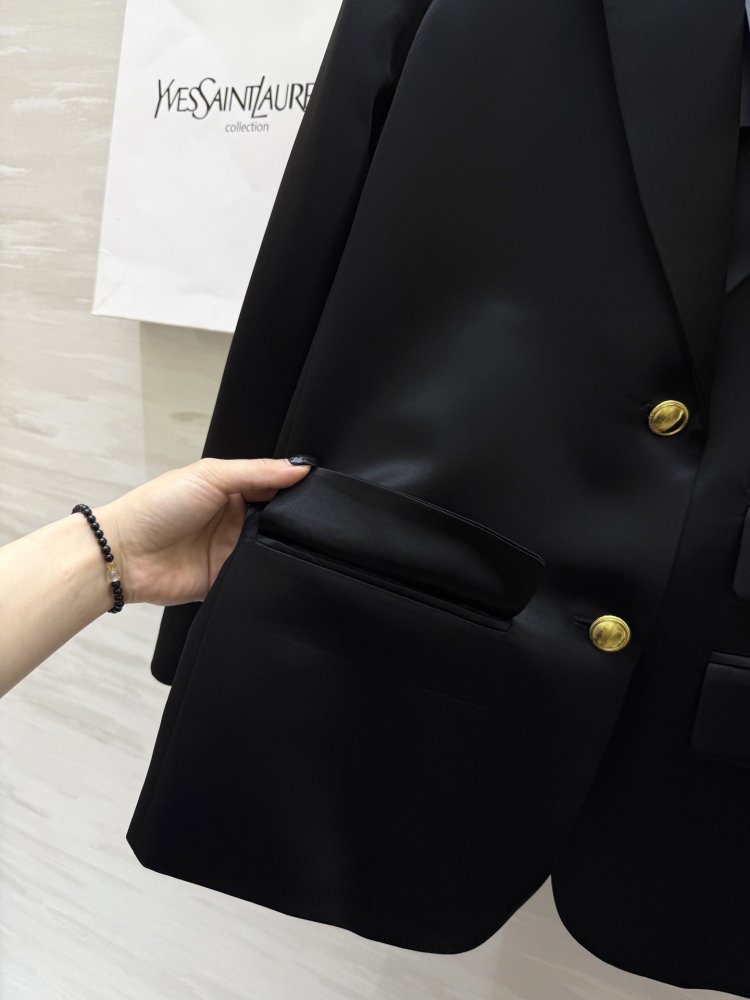 A jacket women's фото 4