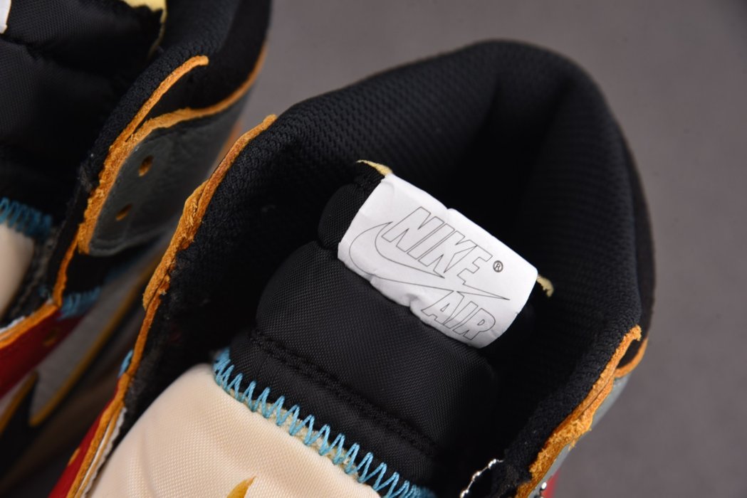 Кроссовки Union LA x Air Jordan Air 1 Retro High OG SP Chicago Shadow фото 9