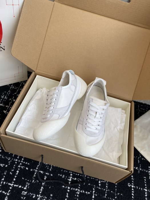 Кросівки фото 5