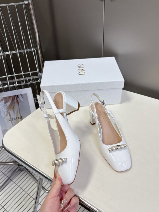 Босоножки фото 4