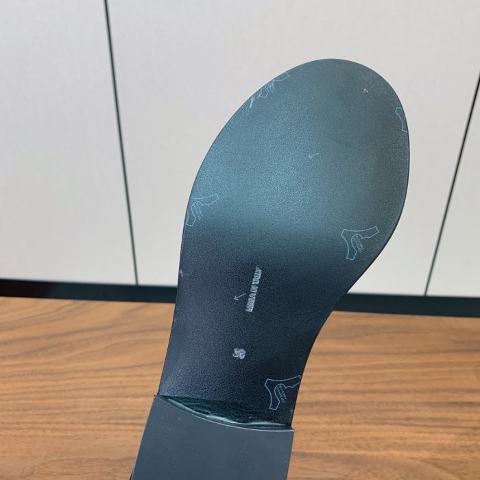 Босоножки фото 8