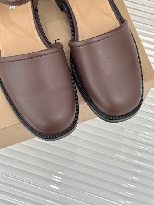 Босоножки фото 7