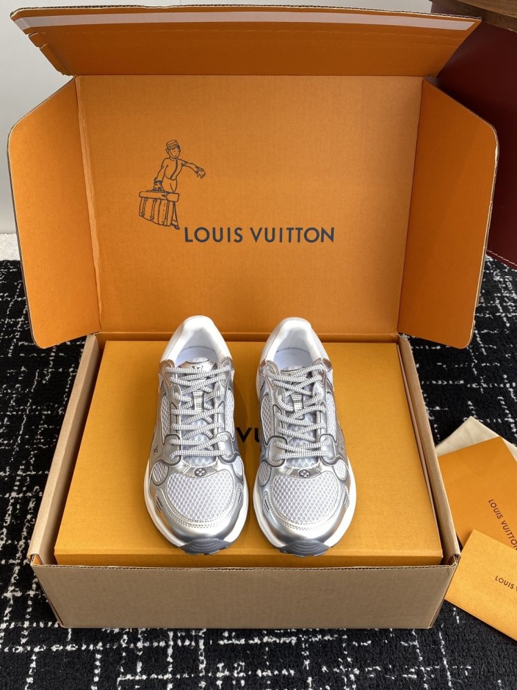 Кроссовки Olympia женские