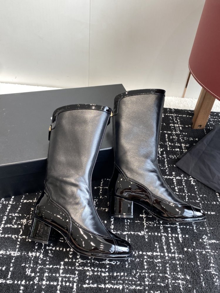 Сапоги женские фото 3