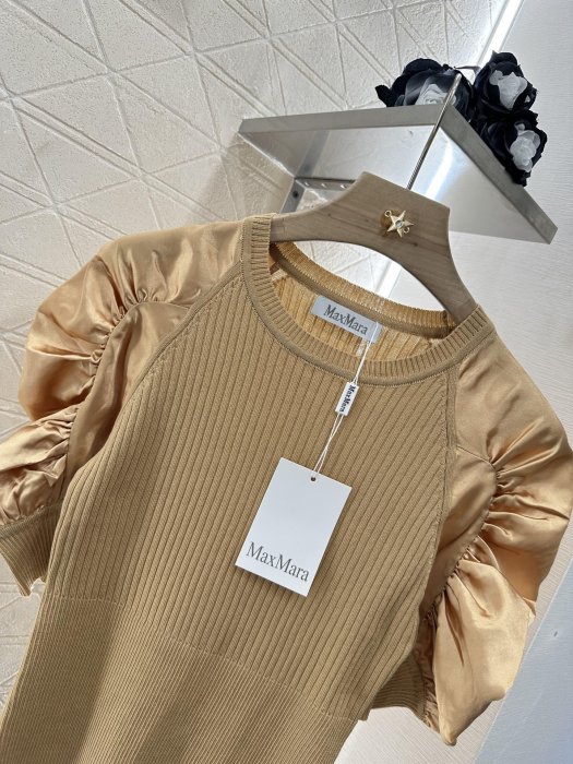 T-shirt women's фото 3