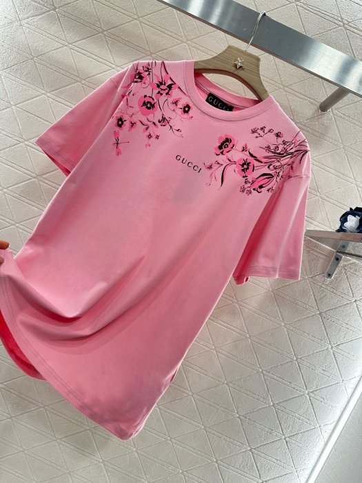 T-shirt women's фото 6