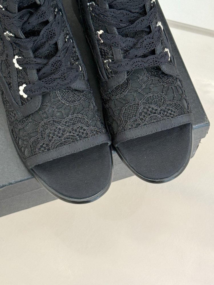 Boots women's фото 7