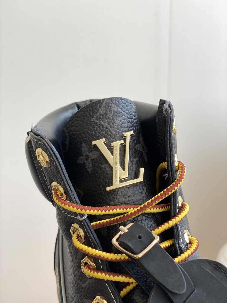 Ботинки женские Louis Vuitton x Timberland фото 7