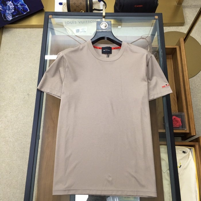 T-shirt men's фото 2