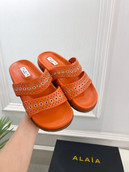 Шльопанці жіночі фото 5