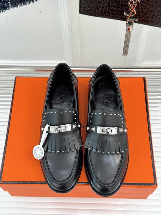 Лоферы женские фото 4