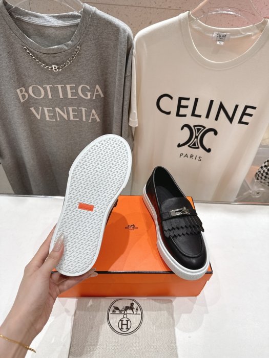 Лоферы женские фото 9