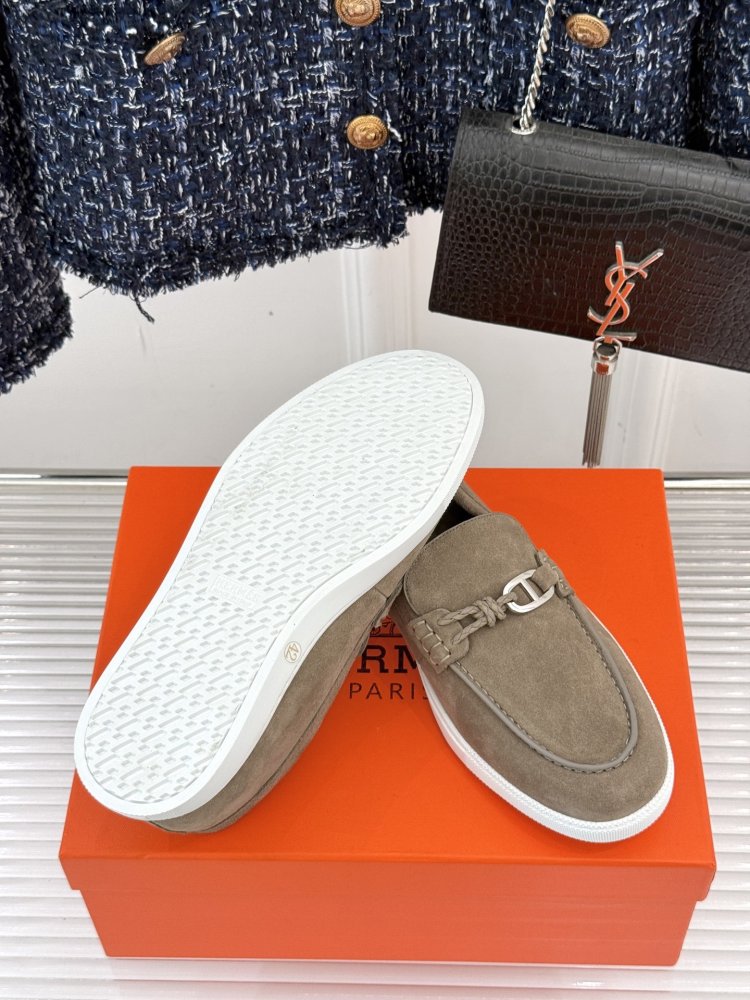 Лоферы женские фото 9