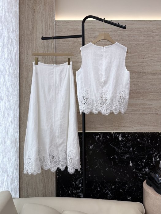 Костюм женский фото 2