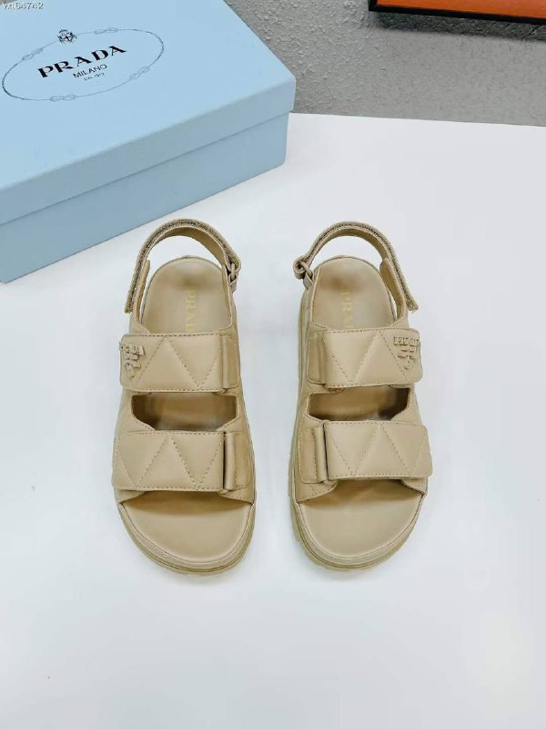 Sandals women's beige