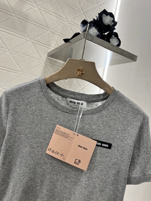 Футболка женская фото 3