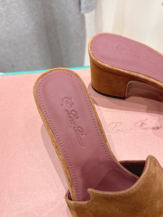 Босоніжки фото 6