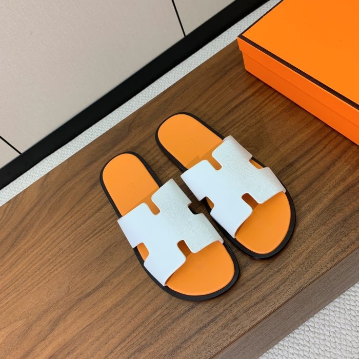 Шлепанцы женские фото 2